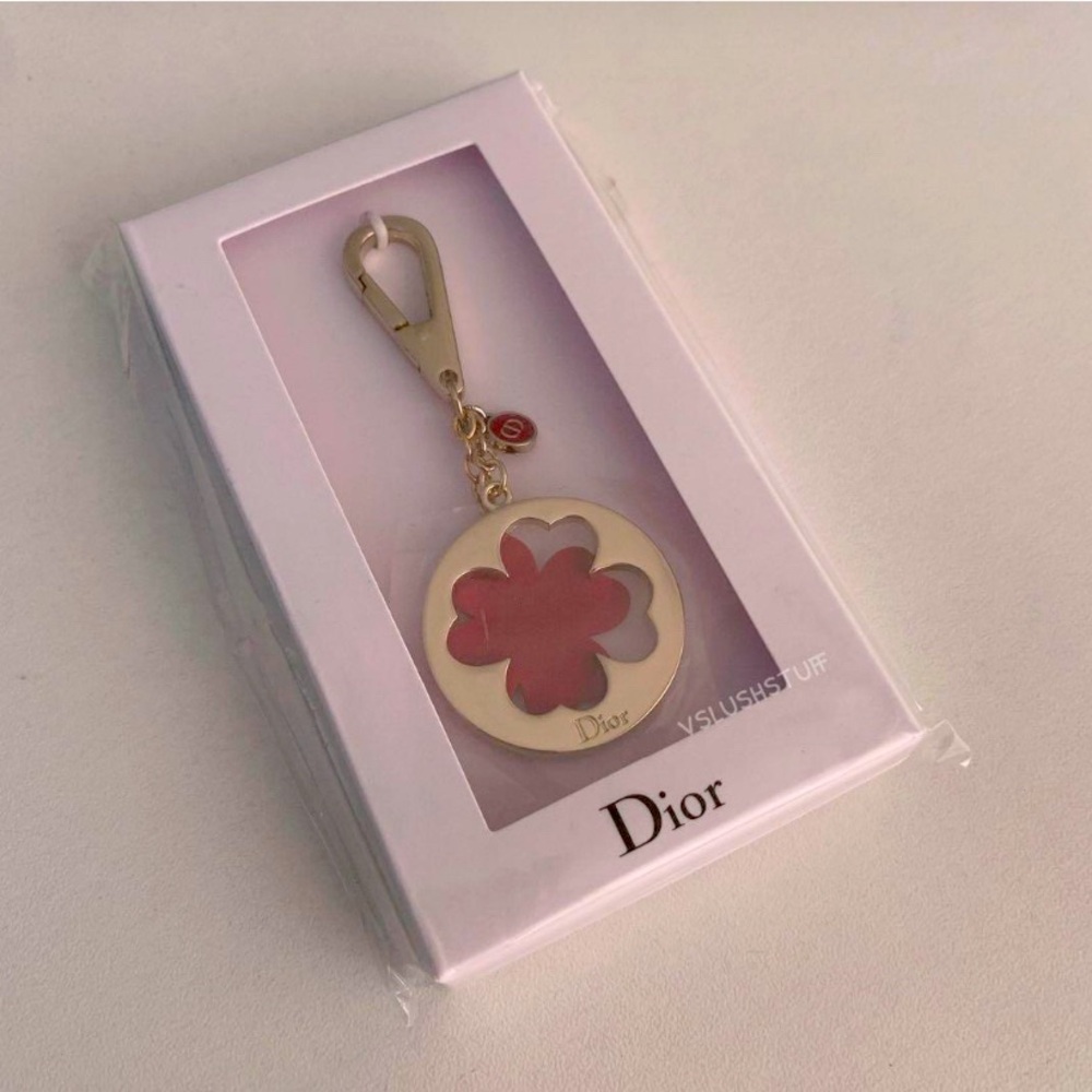 NIB DIOR CLOVER KEYCHAIN RED AND GOLD